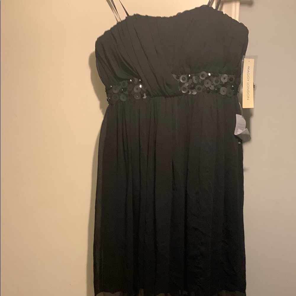 Maggy‎ London Elegant Black Dress with Floral Sequin Detail